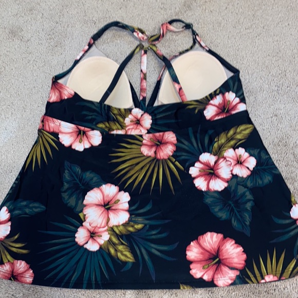 NWOT Kona Som Tankini Top Size Large - Picture 3 of 9